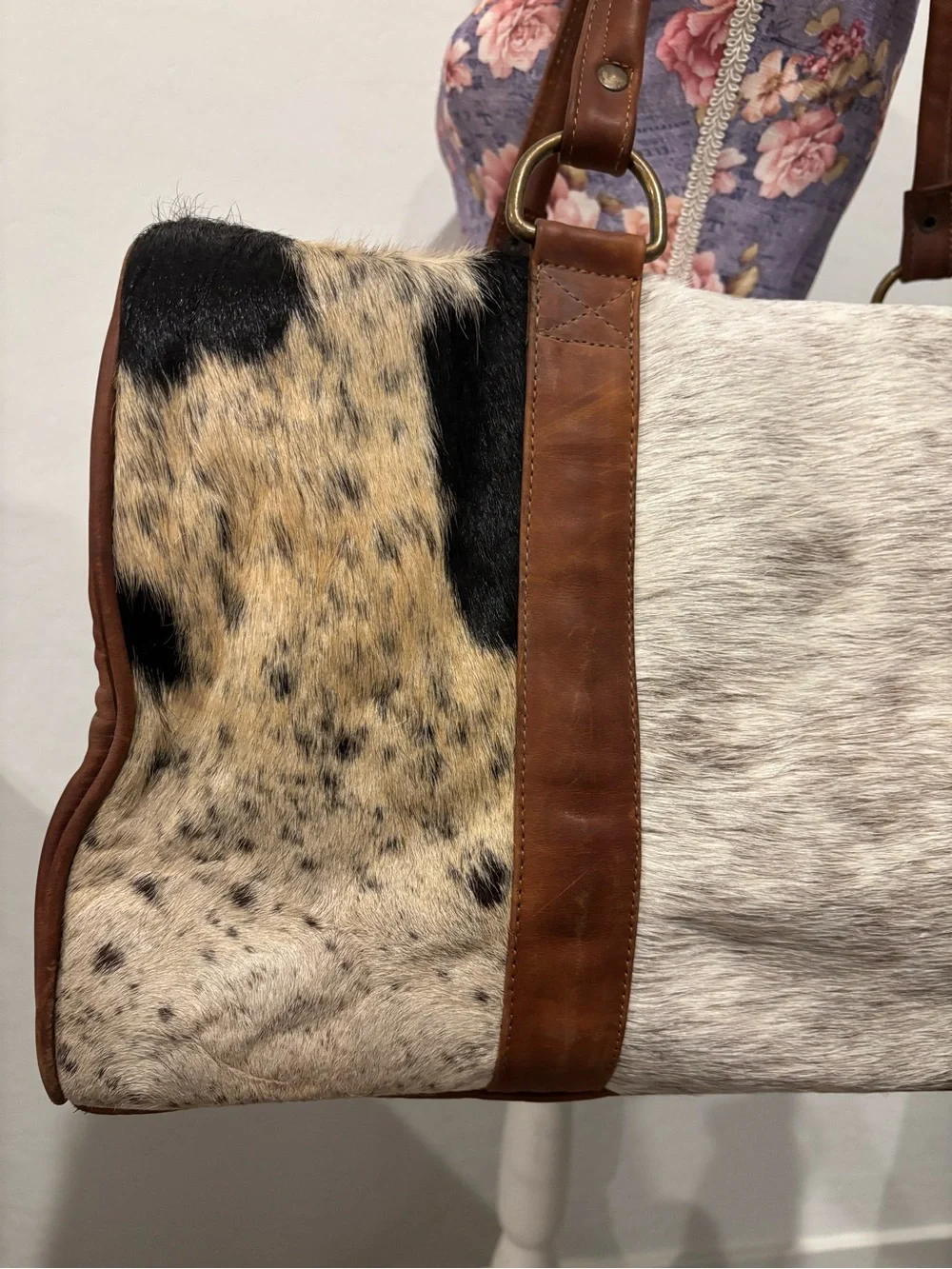 Genuinos Olmos Mexican Leather and Cowhide Travel Duffle Bag